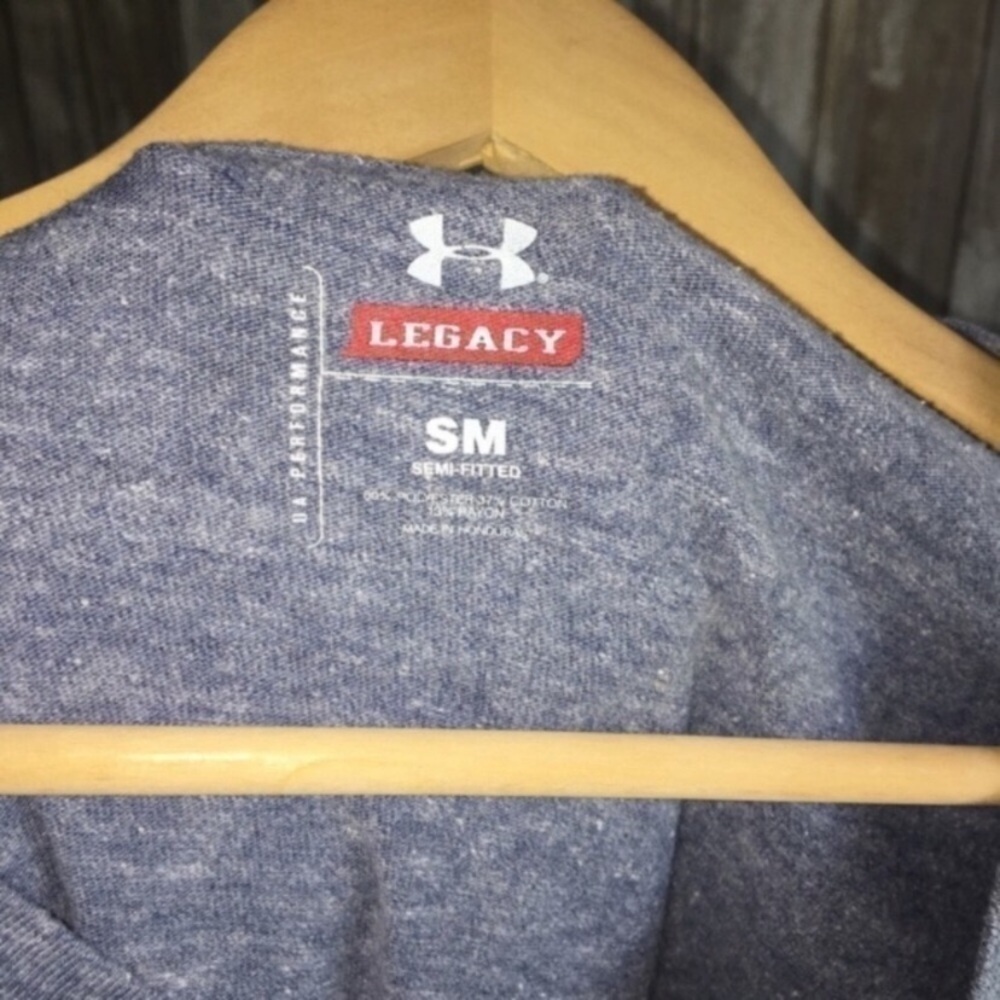 Under Armor Heathered Semi Fitted Tee - Picture 4 of 4